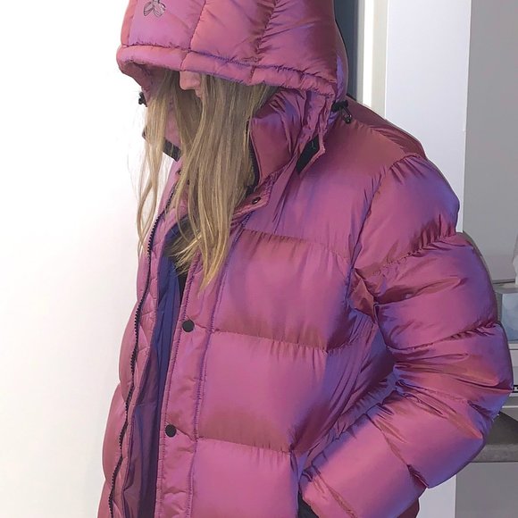 THE SUPER PUFF - Aritzia - iridescent mulberry - Picture 1 of 4